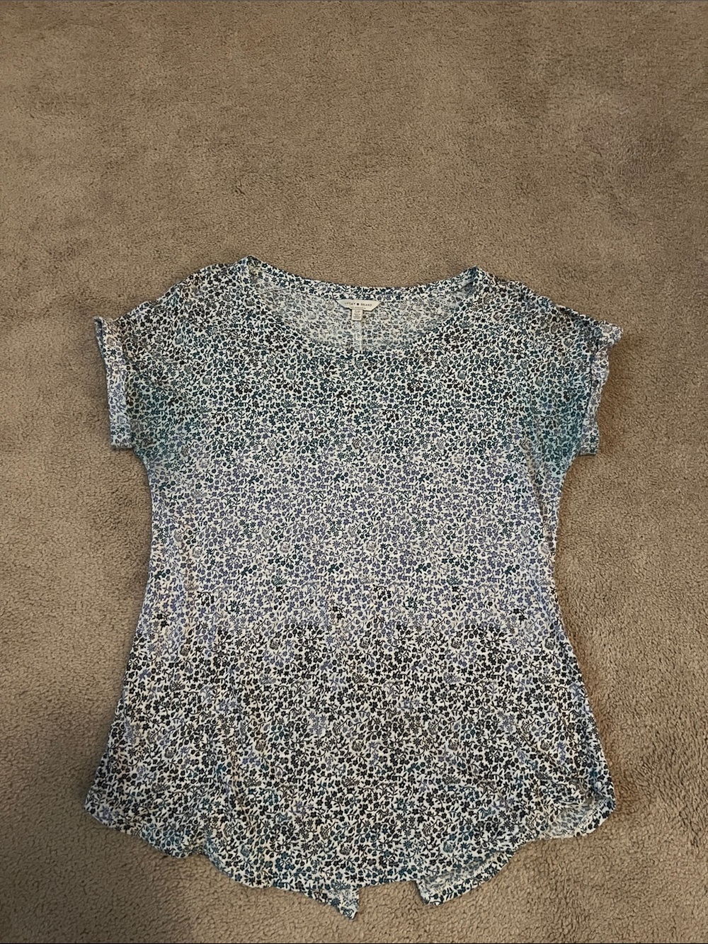Lucky Brand Floral Bohemian Short Sleeve Tee with Split Back Hem- size S, EUC